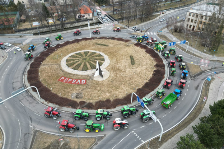 Protest poľnohospodárov - foto/video