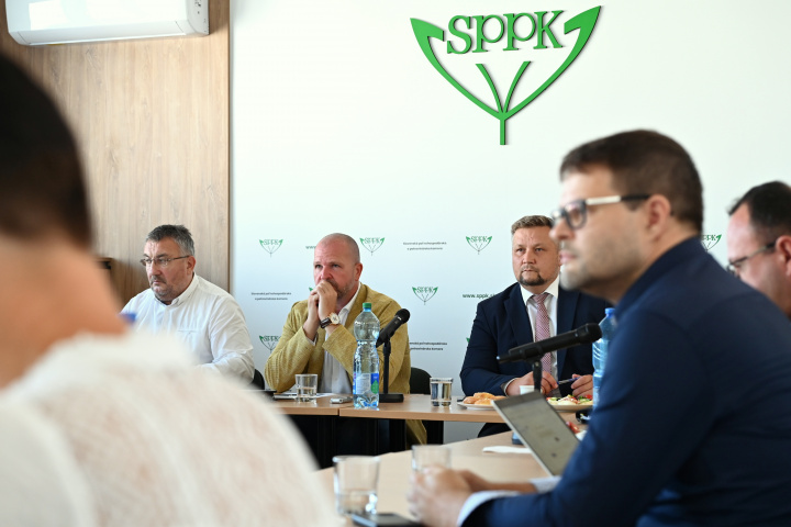 Posielajte nám podnety z regiónov, aby sme ich riešili